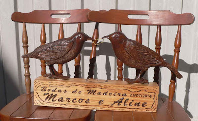 entalhe da placa Bollicho do Gaúcho