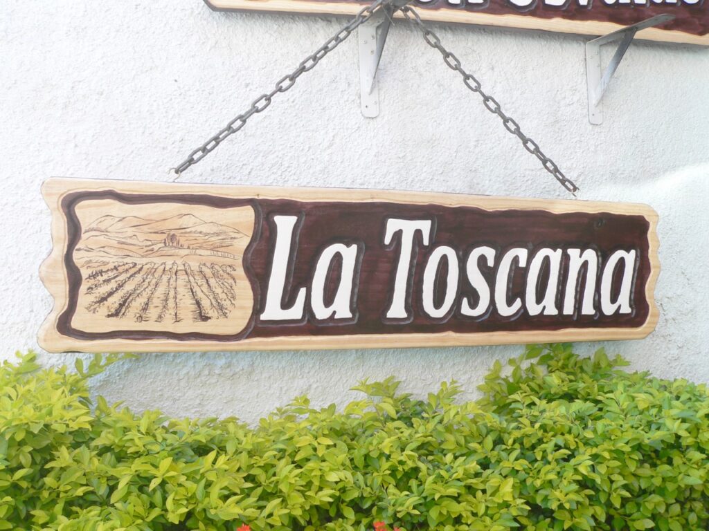 placa La Toscana
